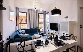 Golden Hour Apartments - Platan Tower